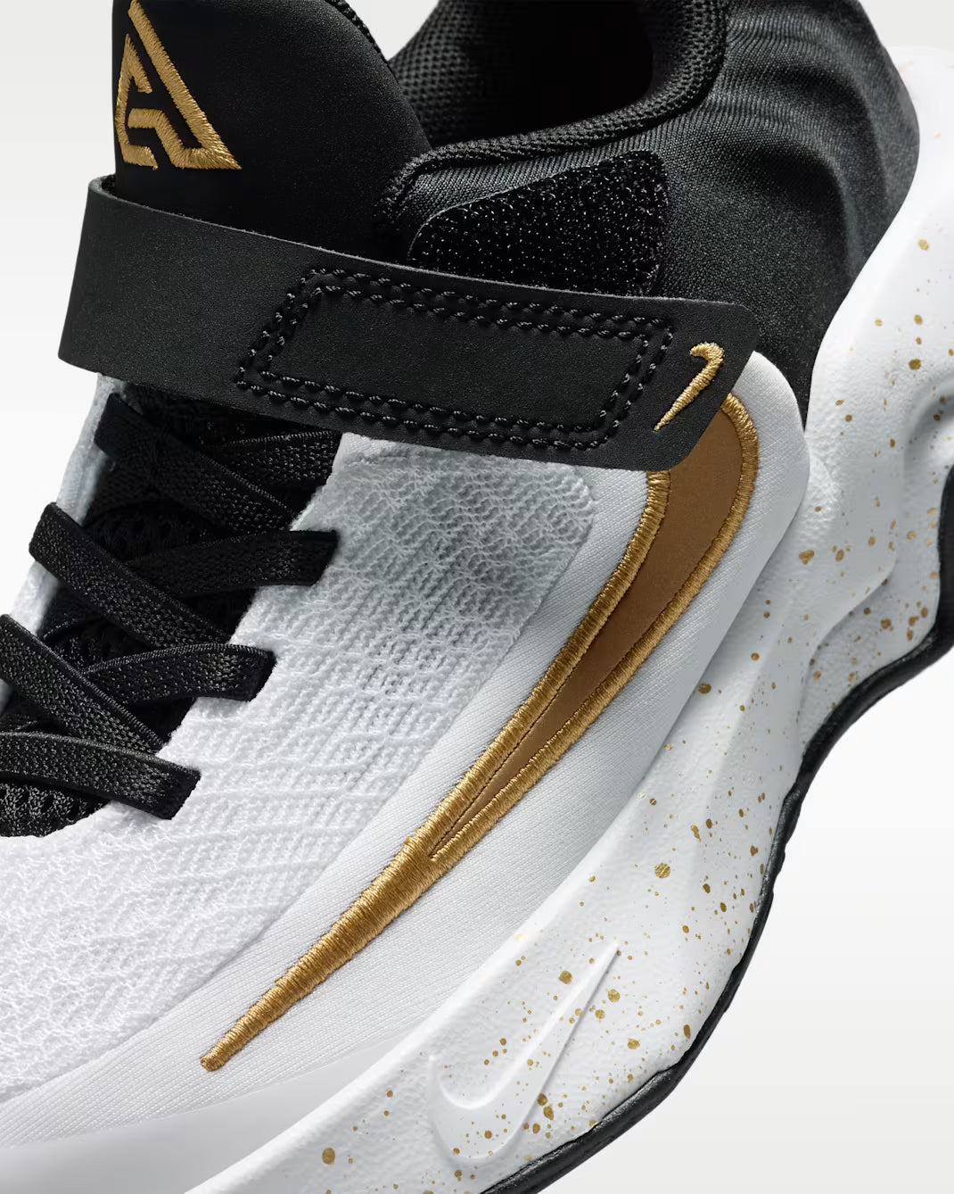 Nike Giannis Immortality