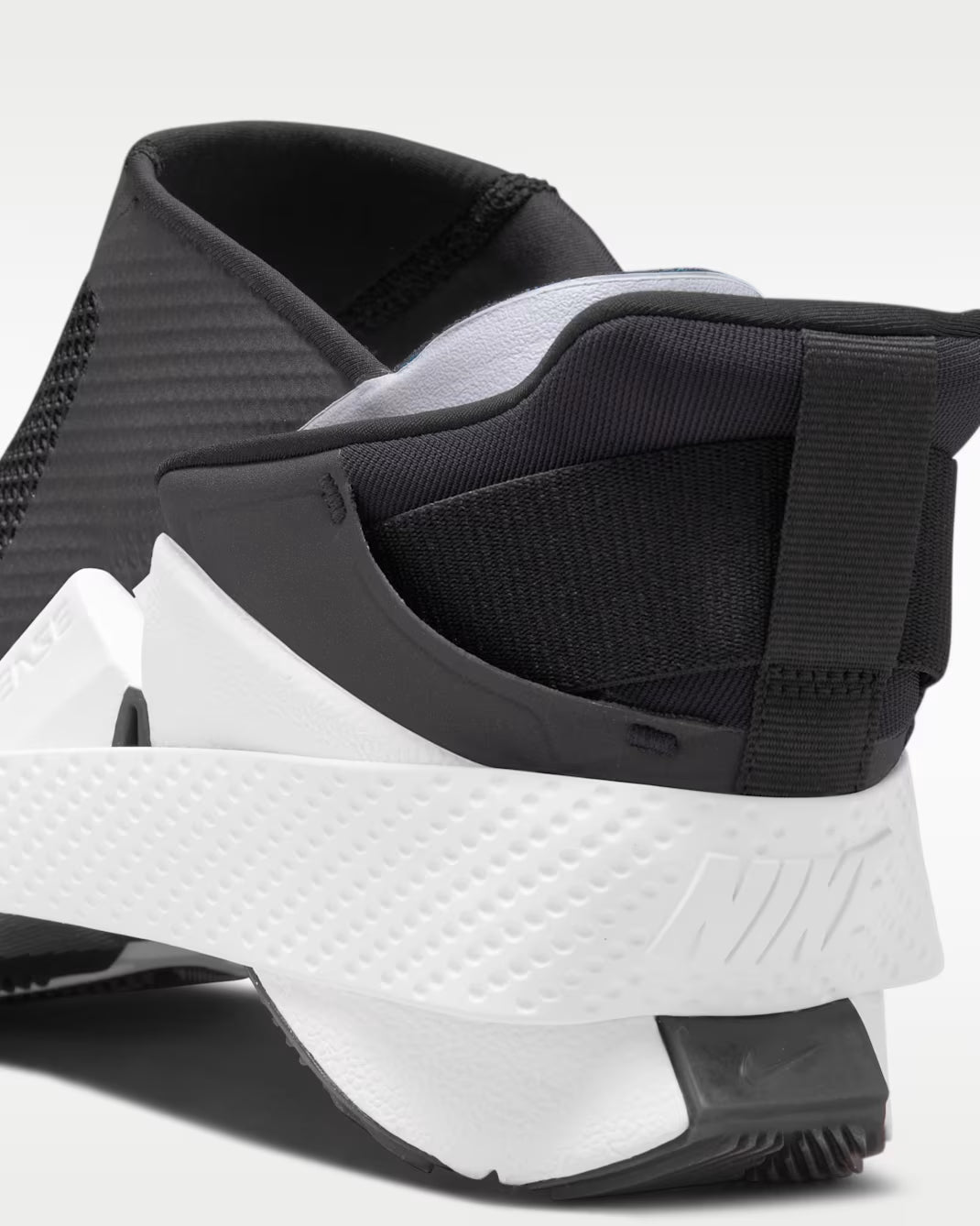 Nike Go FlyEase
